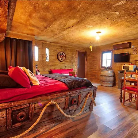 Holiday home Mas Le Colombier *